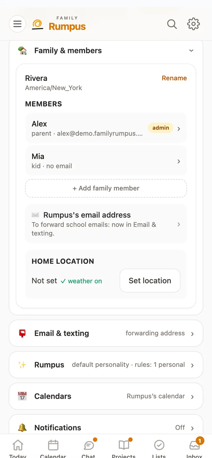 Settings, Family & members: Alex (parent) and Mia (kid), with the button to add a family member